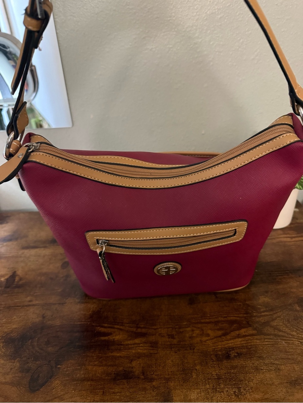 Giani Bernini Burgundy & Tan Hobo Shoulder Bag - Picture 6 of 13